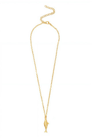 Été necklace in brushed matte 18k gold plating with engraved fish pendant, Sofia Godinho, Made in Portugal